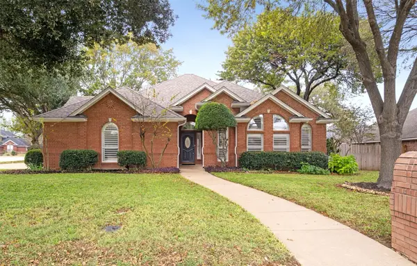 1516 Creekside Drive, Mansfield, TX 76063