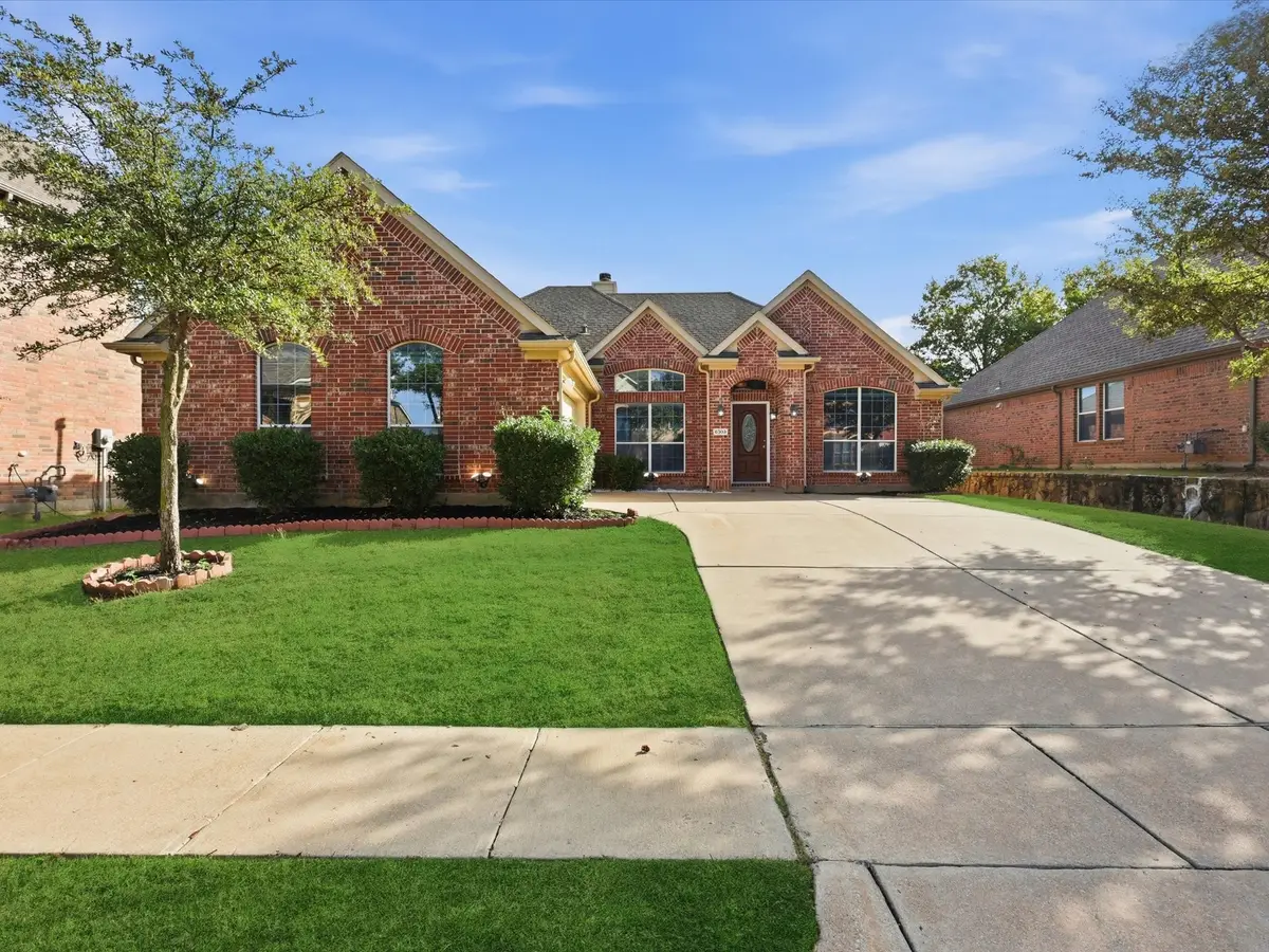 6303 Prairie Vista Drive, Arlington, TX 76001 - Image #1