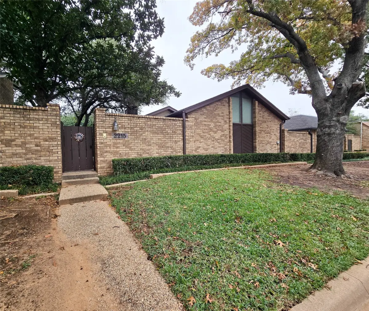 2215 Winter Sunday Way, Arlington, TX 76012 - Image #1