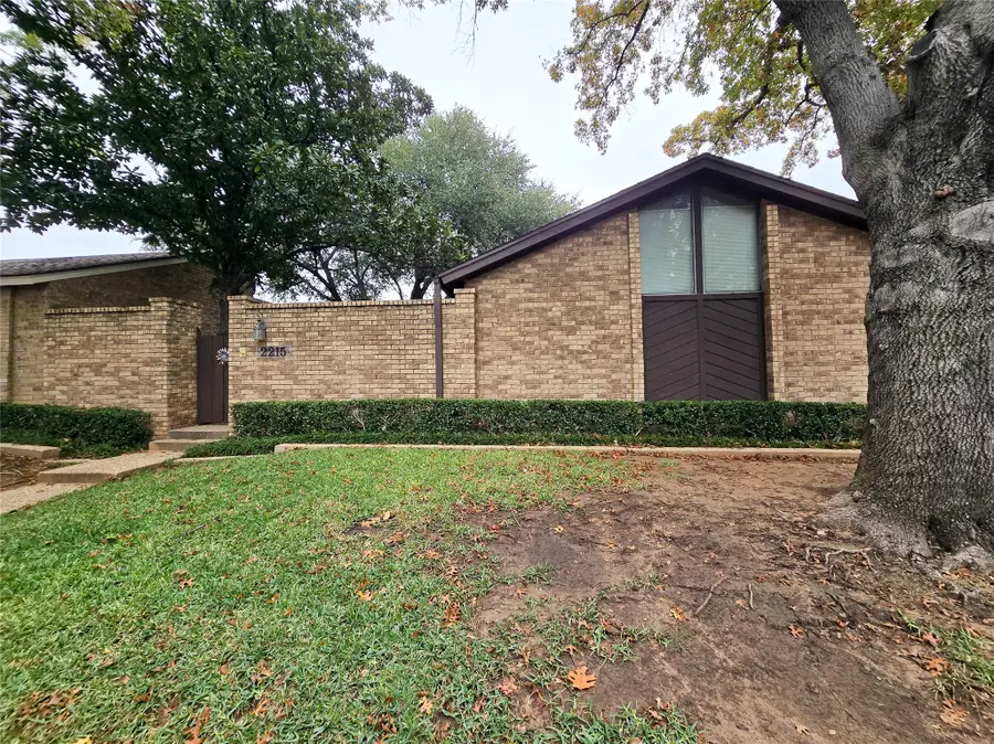 2215 Winter Sunday Way, Arlington, TX 76012 - Image #2