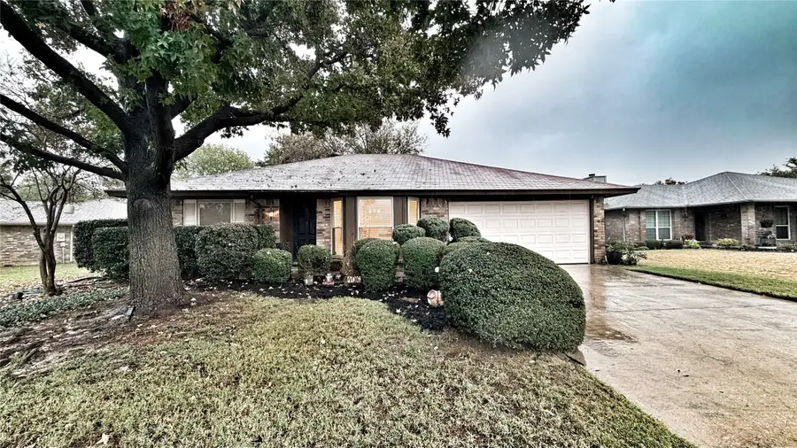 406 Anice Lane, Euless, TX 76039 - Image #2