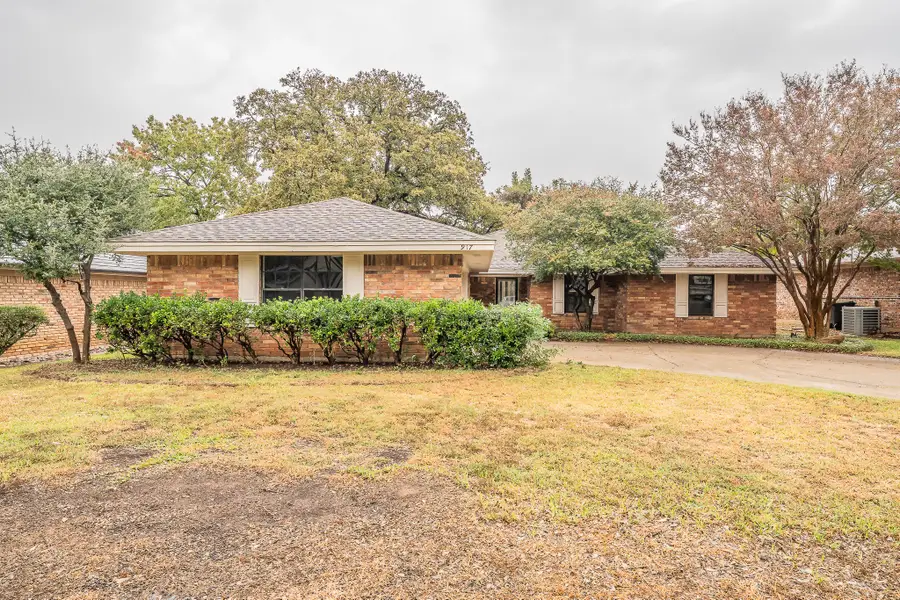 917 Bucknell Drive, Arlington, TX 76012 - Image #2