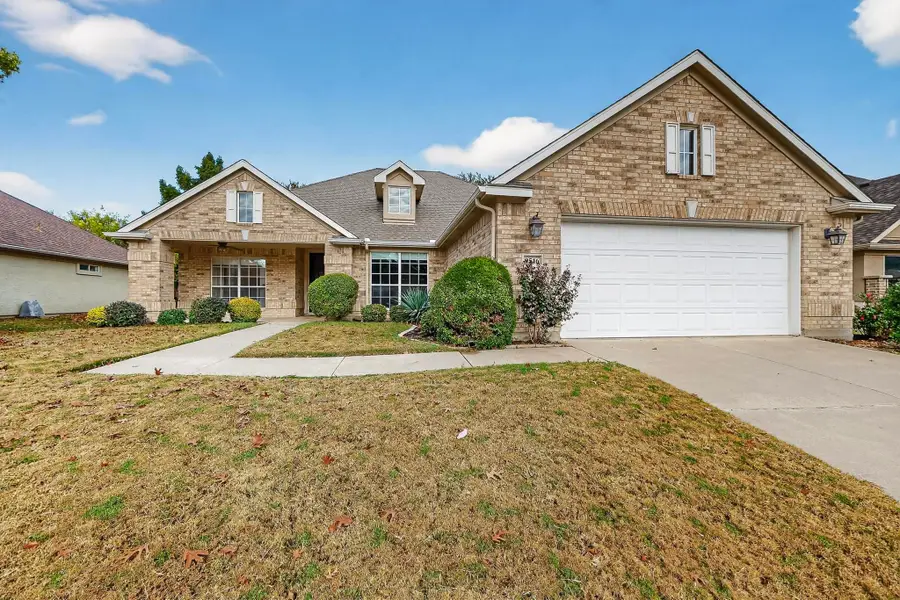 9516 Grandview Drive, Denton, TX 76207 - Image #2