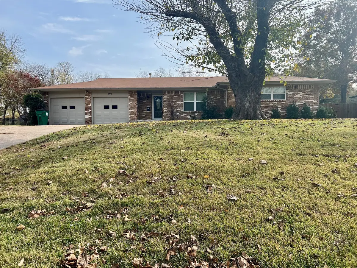 505 Galia Street, Bowie, TX 76230 - Image #1