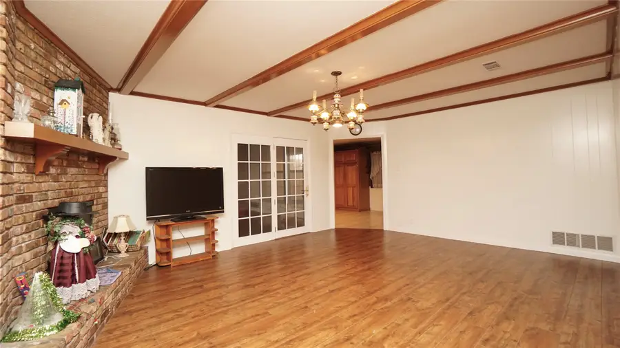 1706 W Shields Drive, Sherman, TX 75092 - Image #2