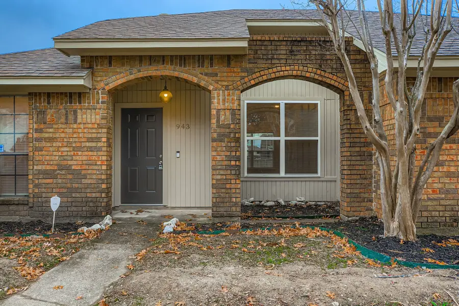 943 Aspen Drive, Desoto, TX 75115 - Image #3
