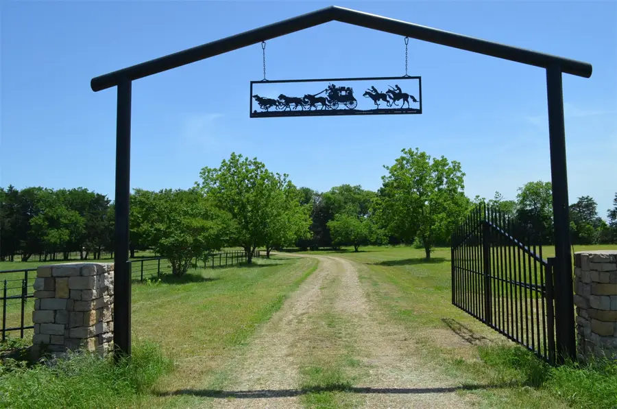 7581 Hwy 24, Commerce, TX 75428 - #2