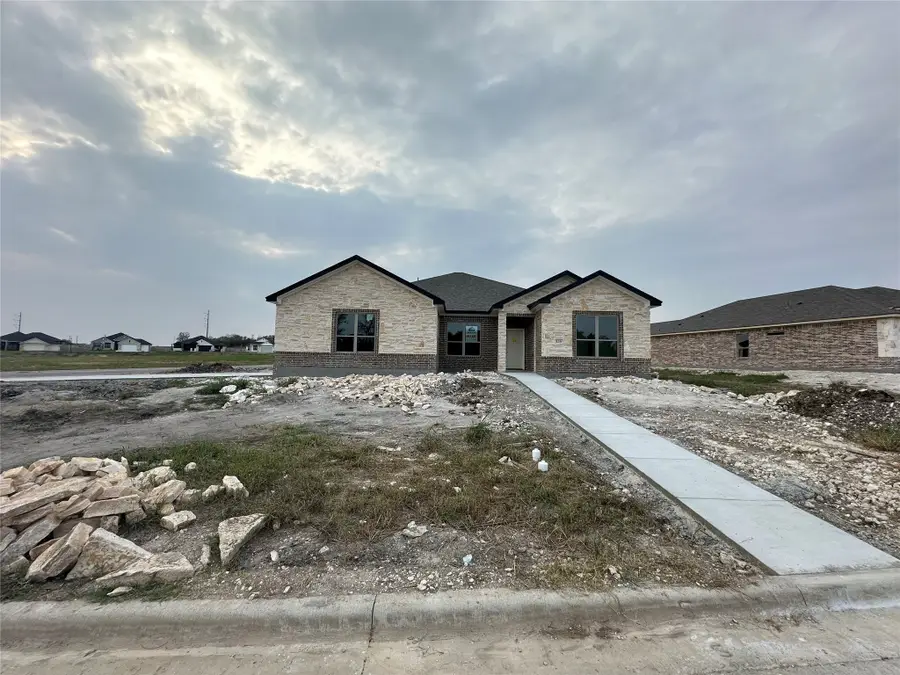 126 Lasso Loop, Lorena, TX 76655 - Image #2