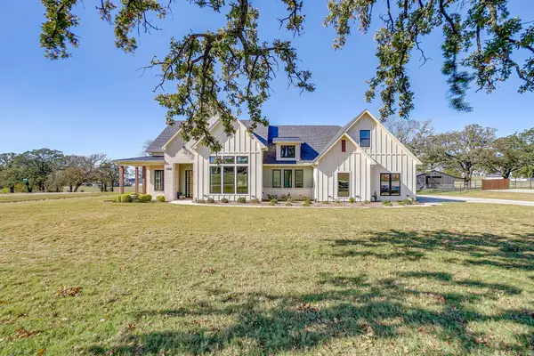 2001 Pinetree Post, Weatherford, TX 76087