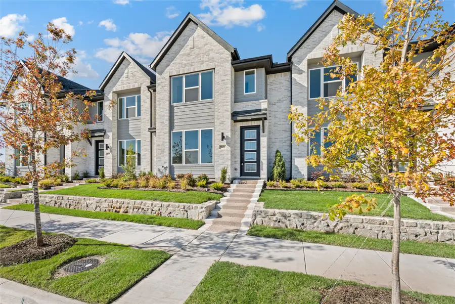 9609 Dahlia Boulevard, Mesquite, TX 75126 - Image #2