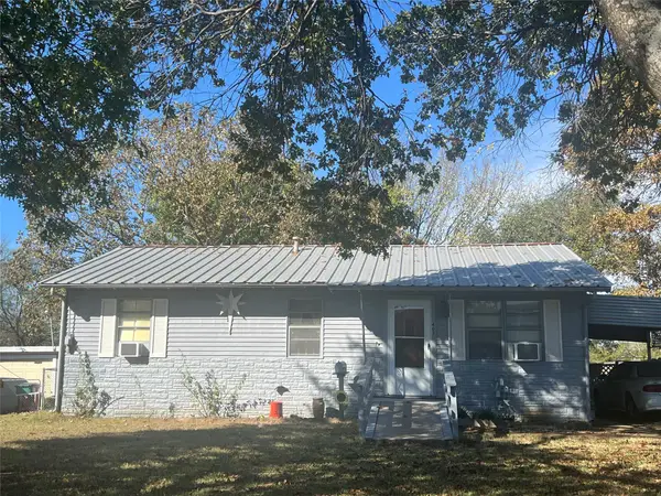 403 N Grand Avenue, Waxahachie, TX 75165