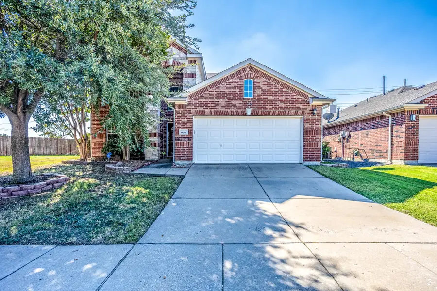 937 Horizon Ridge Circle, Little Elm, TX 75068 - Image #2