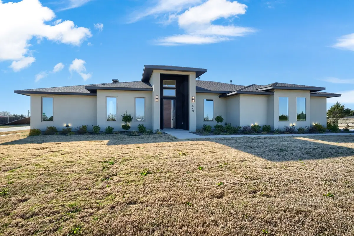 443 Whispering Way, Red Oak, TX 75154 - Image #1
