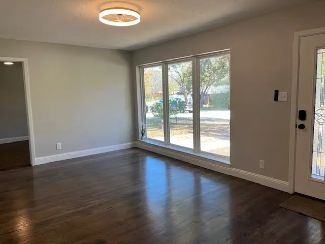 741 14th Street, Grand Prairie, TX 75050 - Image #2