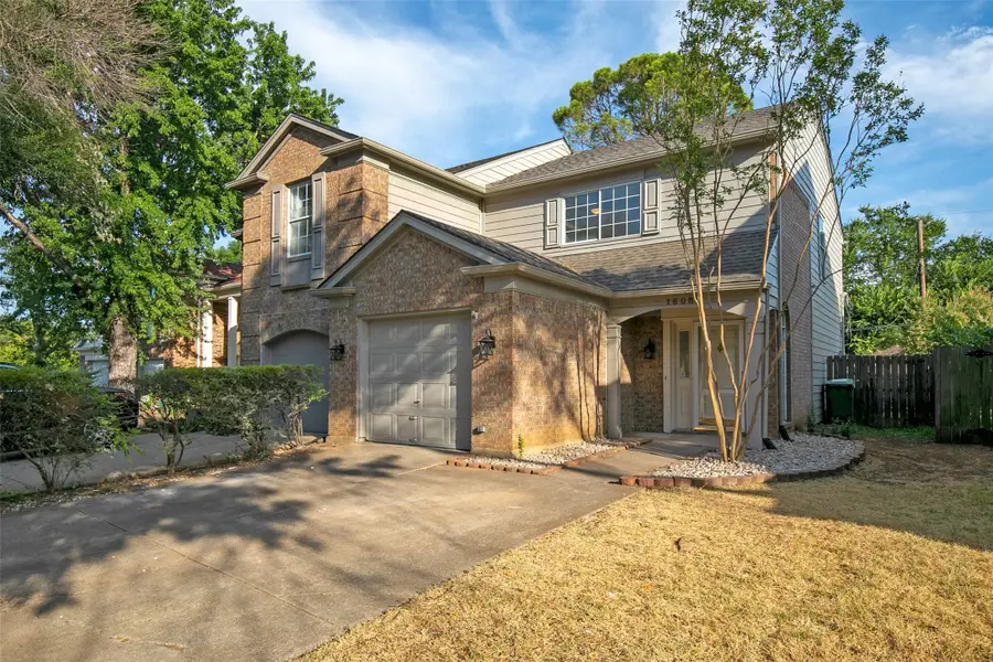 1608 Creek Bank Lane #Q, Arlington, TX 76014 - Image #2
