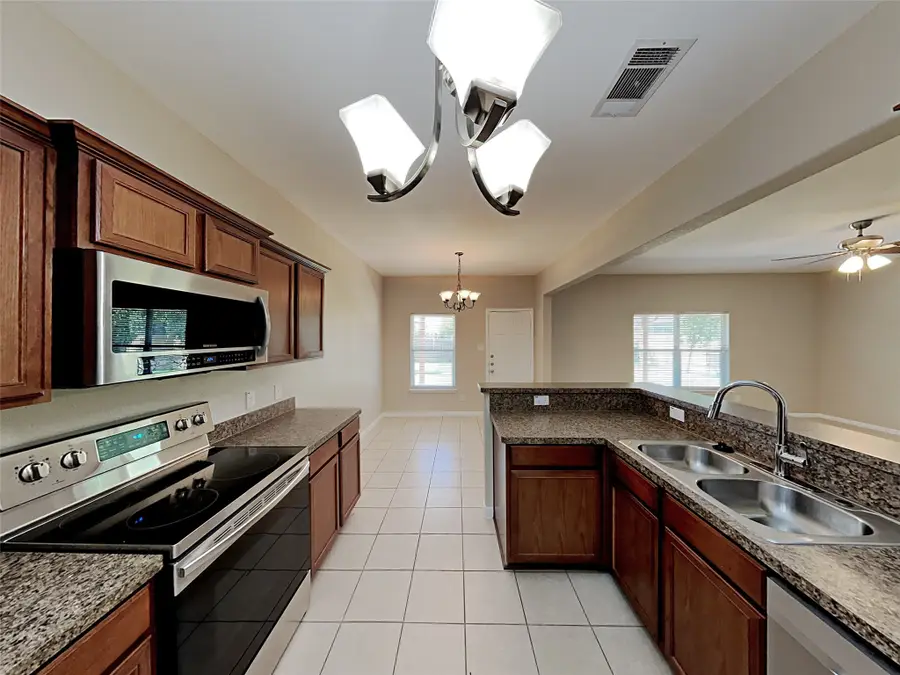 810 Oak Hollow Lane, Anna, TX 75409 - Image #3