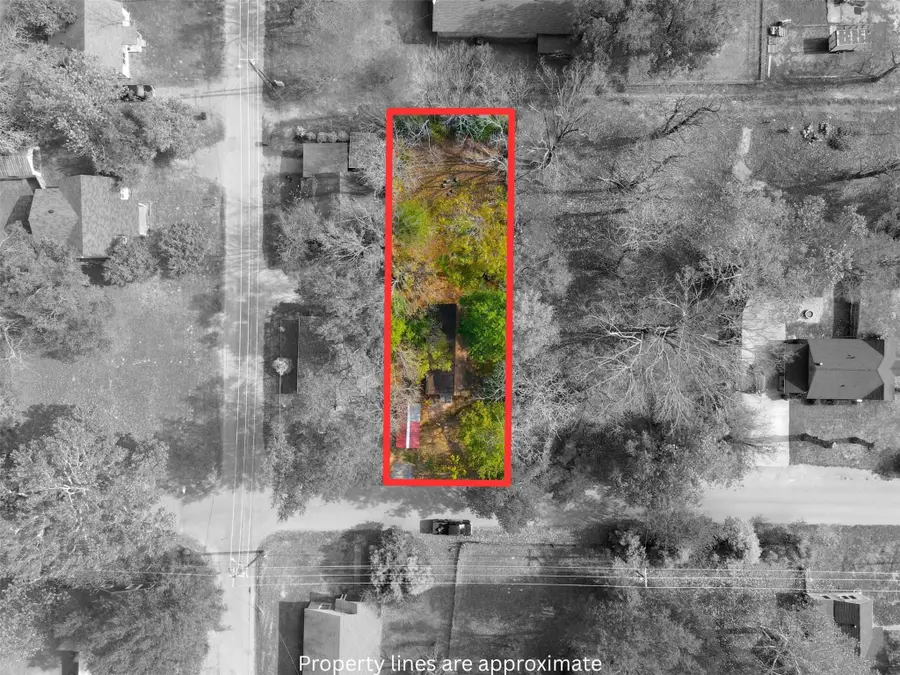 409 N Henry Street, Lindale, TX 75771 - Image #2