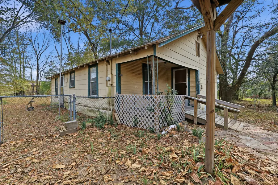 409 N Henry Street, Lindale, TX 75771 - Image #3