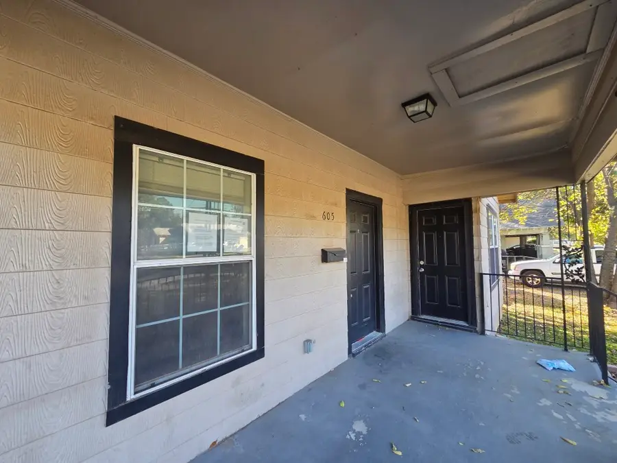605 Orange Street, Arlington, TX 76012 - Image #2