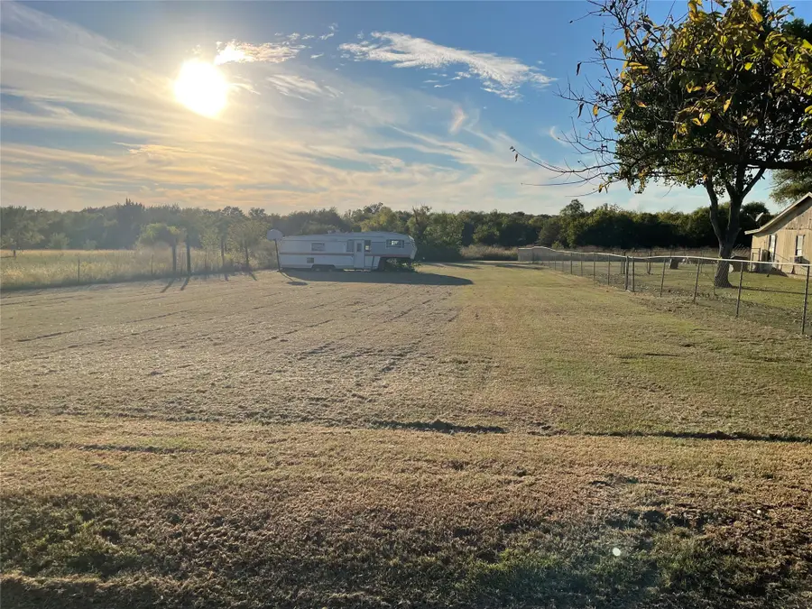 1441 Mcfarlin Road, Collinsville, TX 76233 - Image #3