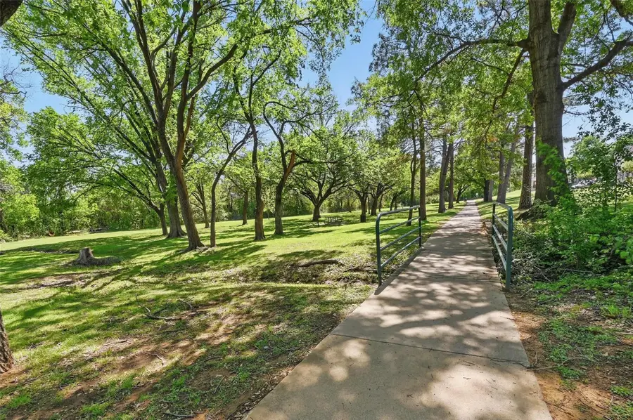 66 Abbey Road, Euless, TX 76039 - Image #3