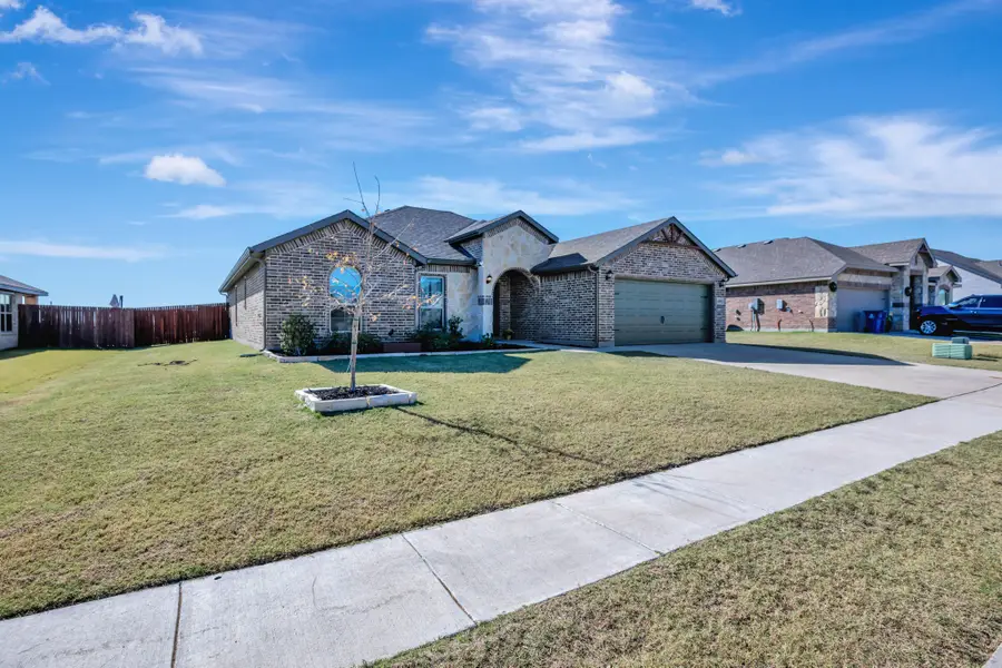 4808 Avion Drive, Sanger, TX 76266 - Image #2