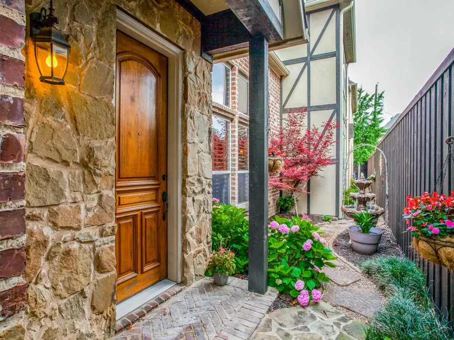 3717 W Beverly Drive, Dallas, TX 75209 - Image #3