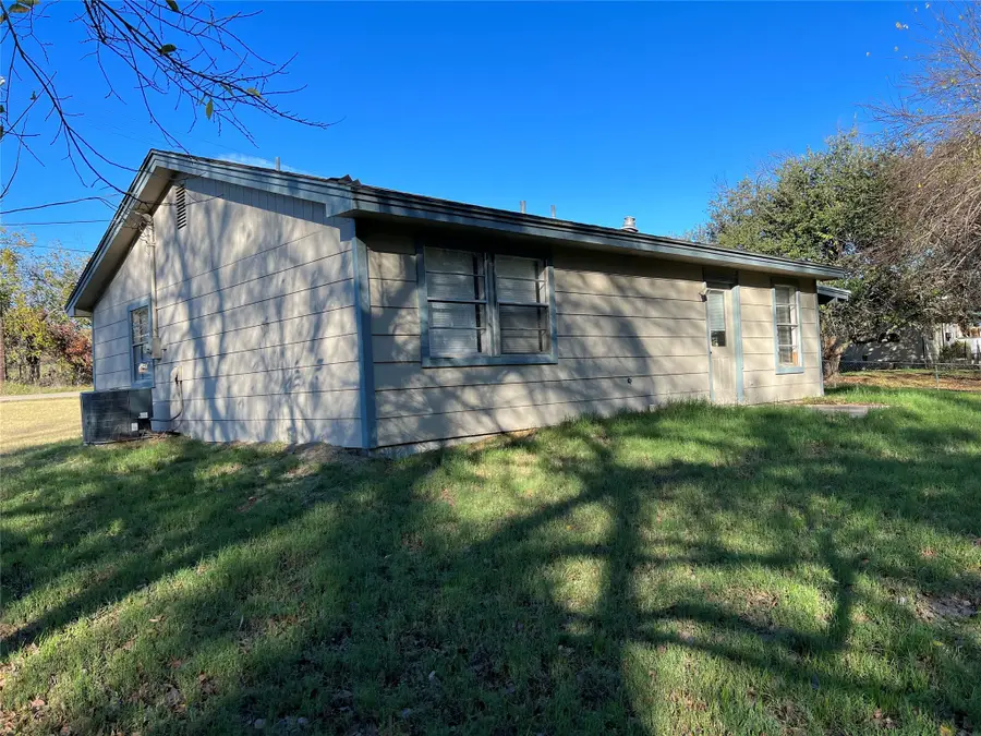 3711 Greenwood Road, Weatherford, TX 76088 - Image #3