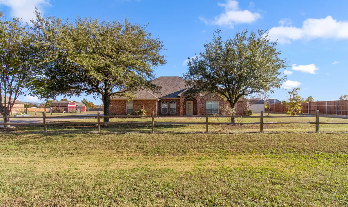 1304 Shawnee Road, Red Oak, TX 75165 - Image #1