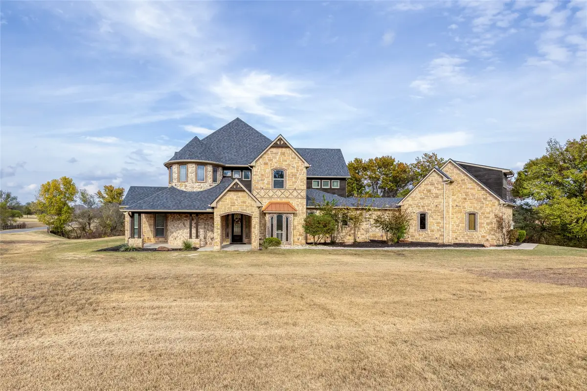 101 E Bozeman Lane, Fort Worth, TX 76108 - Image #1