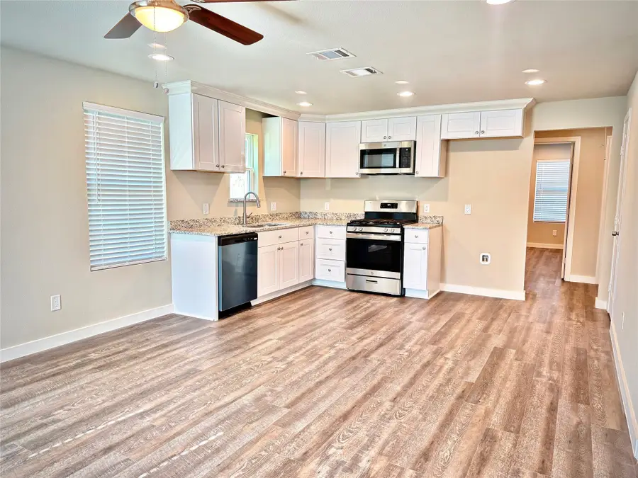 1618 Cleveland Street, Greenville, TX 75401 - Image #3