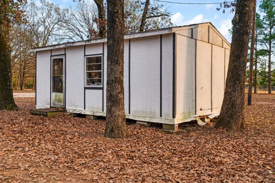 333 County Road 43200, Powderly, TX 75473 - Image #2