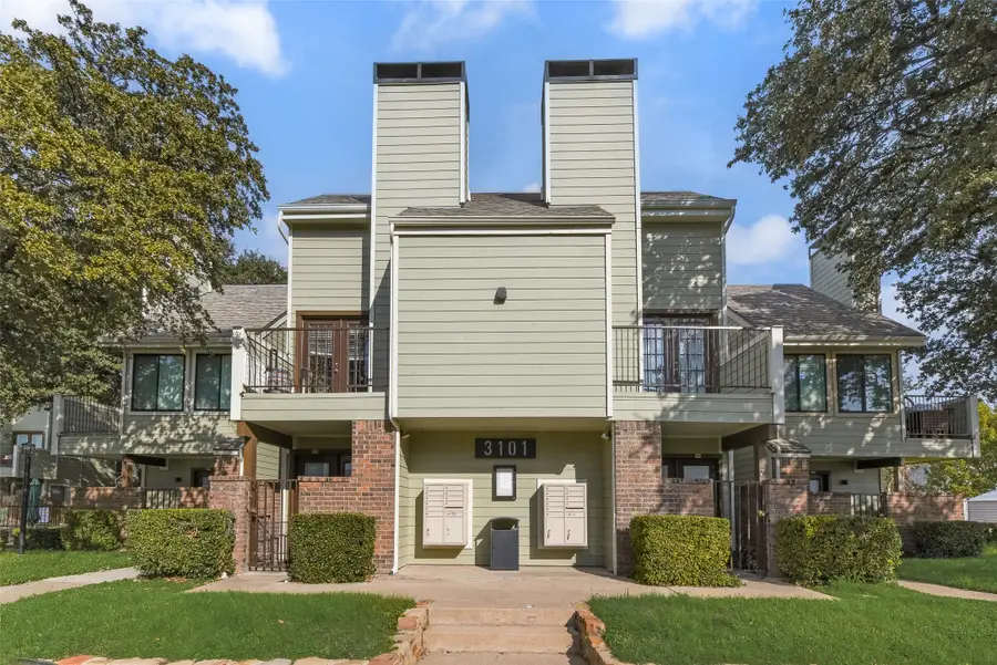 3101 Sondra Drive #302, Fort Worth, TX 76107 - Image #2