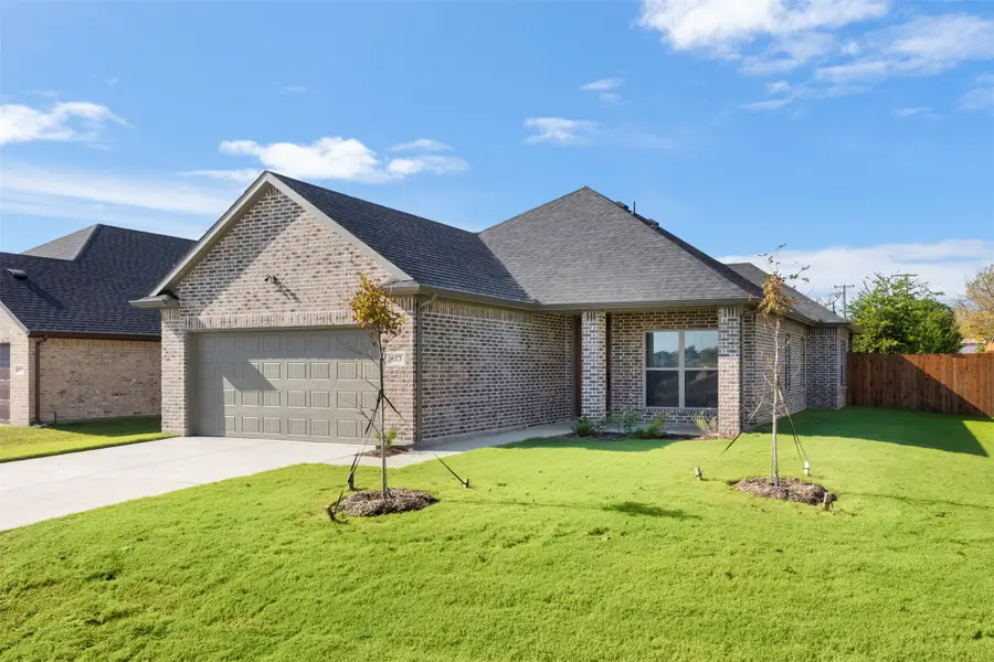 613 Escovedo Drive, Italy, TX 76651 - Image #2