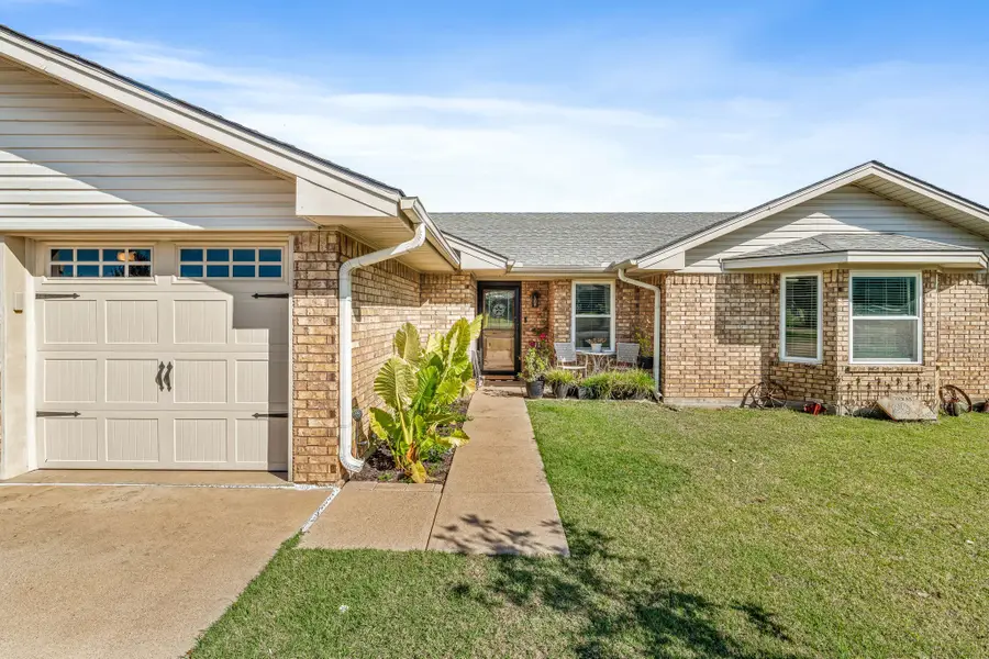 511 Moonlight Trail, Stephenville, TX 76401 - Image #3