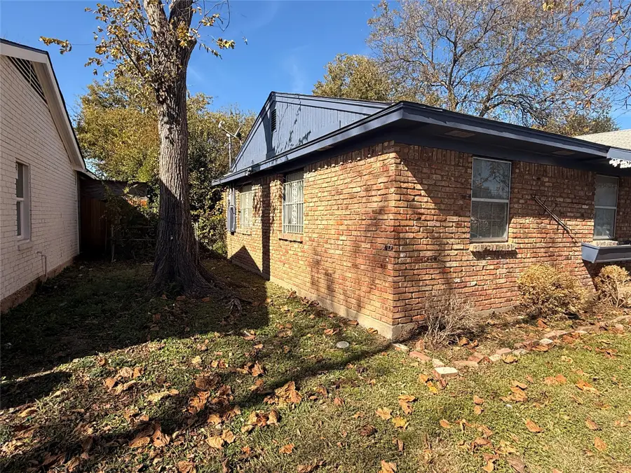 3711 Happy Canyon Drive, Dallas, TX 75241 - Image #2