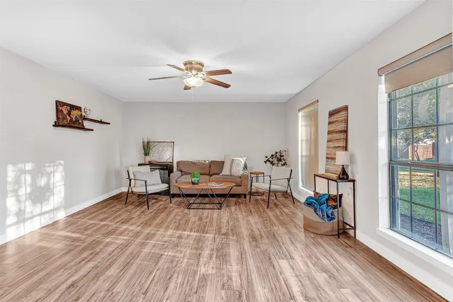 713 Mountain Pass Drive, Plano, TX 75023 - Image #2