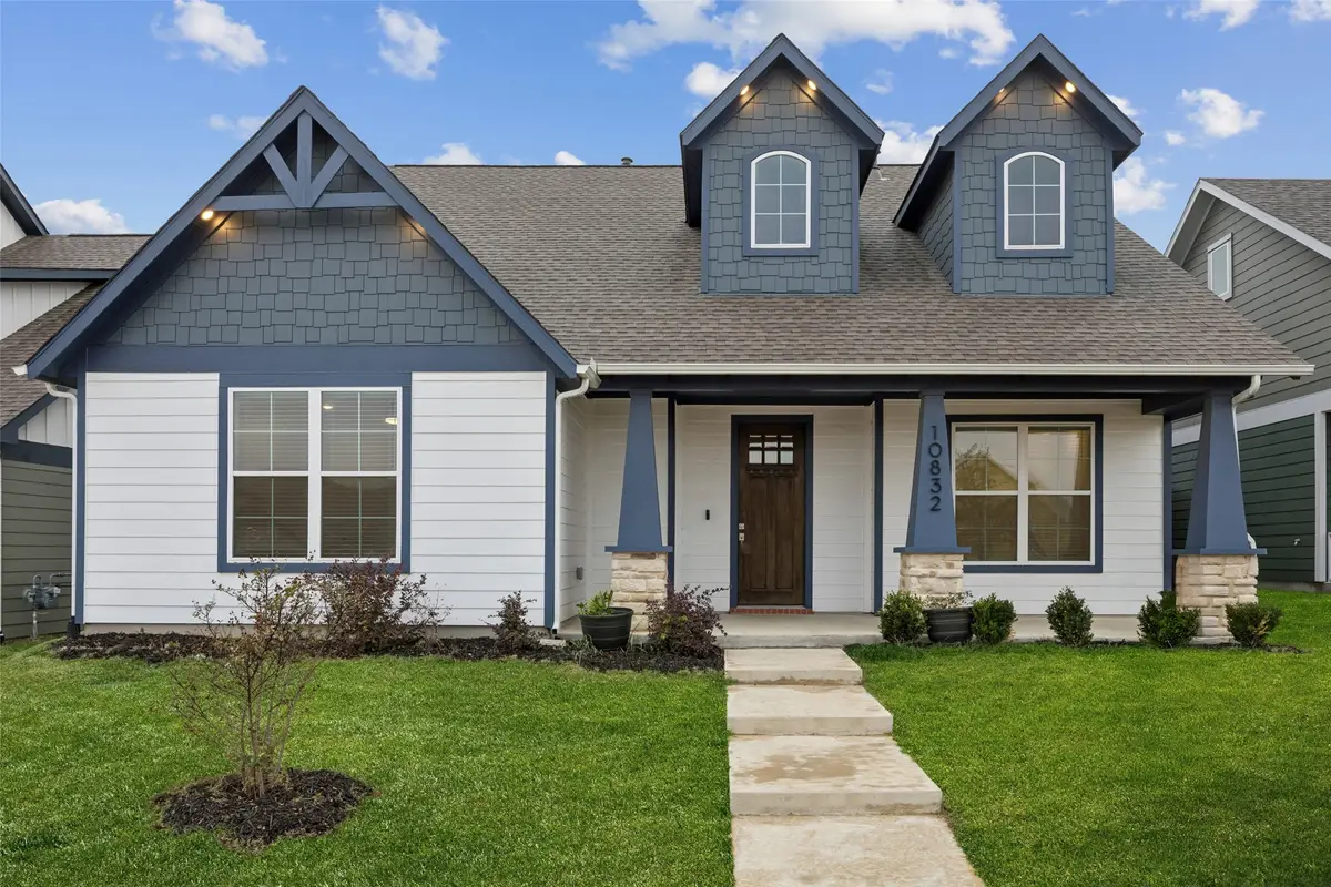 10832 Eva Mae Boulevard, Grand Prairie, TX 76065 - Image #1