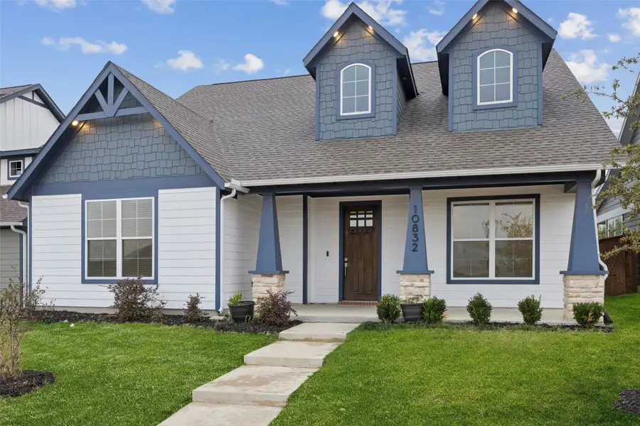 10832 Eva Mae Boulevard, Grand Prairie, TX 76065 - Image #2