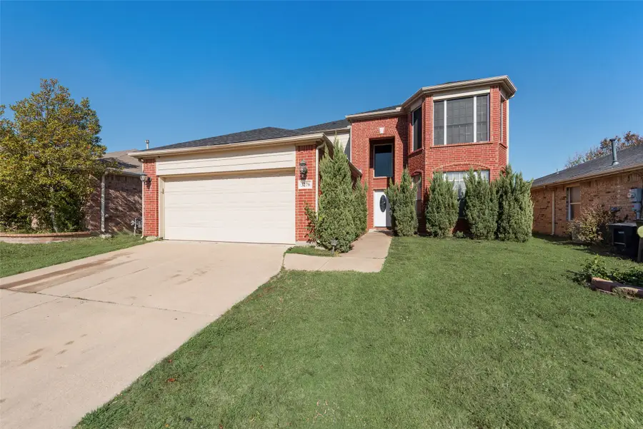 3276 Raleigh Drive, Fort Worth, TX 76123 - Image #3