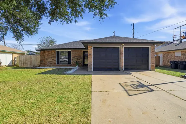 1423 Berry Drive, Cleburne, TX 76033