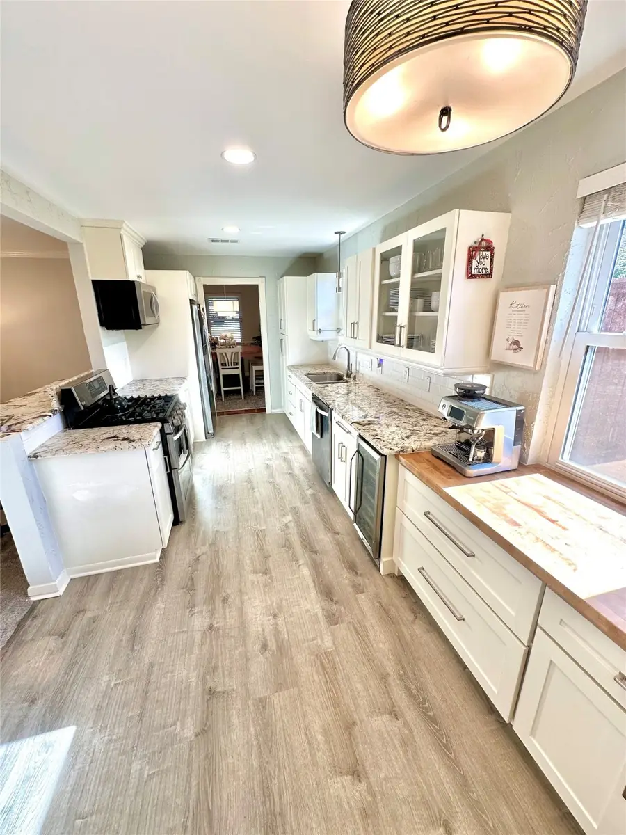 8415 Hunnicut Road, Dallas, TX 75228 - Image #2