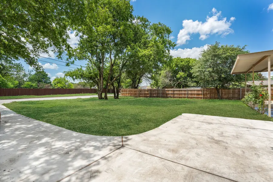 5606 Lea Crest Lane, Fort Worth, TX 76135 - Image #3