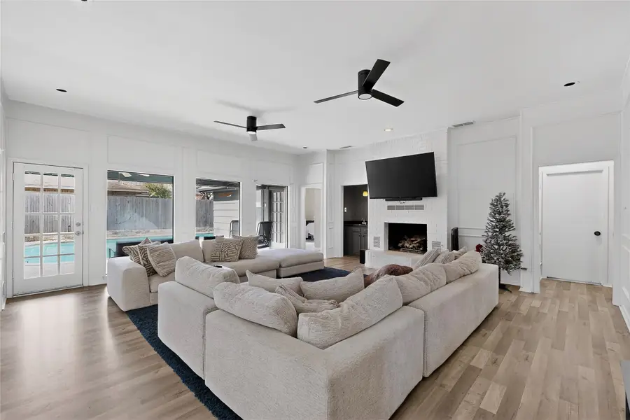 3900 N Shadycreek Drive, Arlington, TX 76013 - Image #3