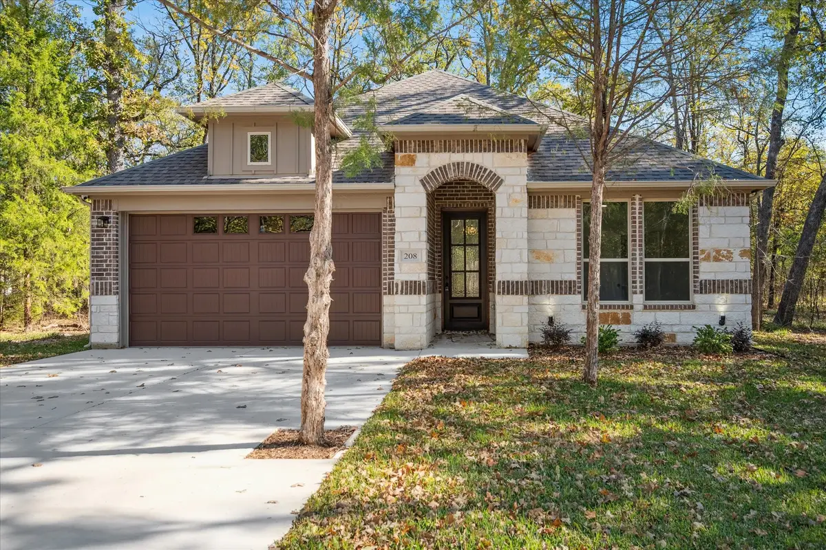 208 Driftwood Drive, Trinidad, TX 75163 - Image #1