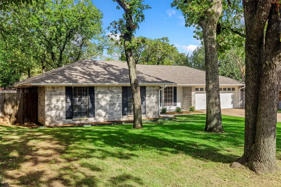 5705 Woodhollow Drive, Arlington, TX 76016 - Image #3