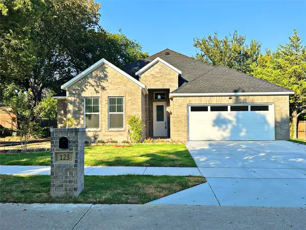 123 Bradshaw, Waxahachie, TX 75165