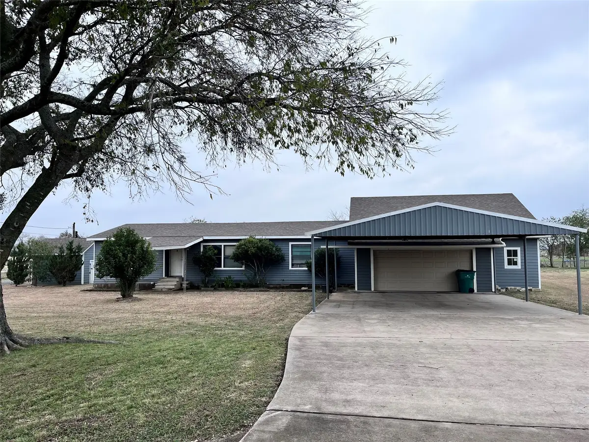 511 E 7th Street, McGregor, TX 76657 - #1