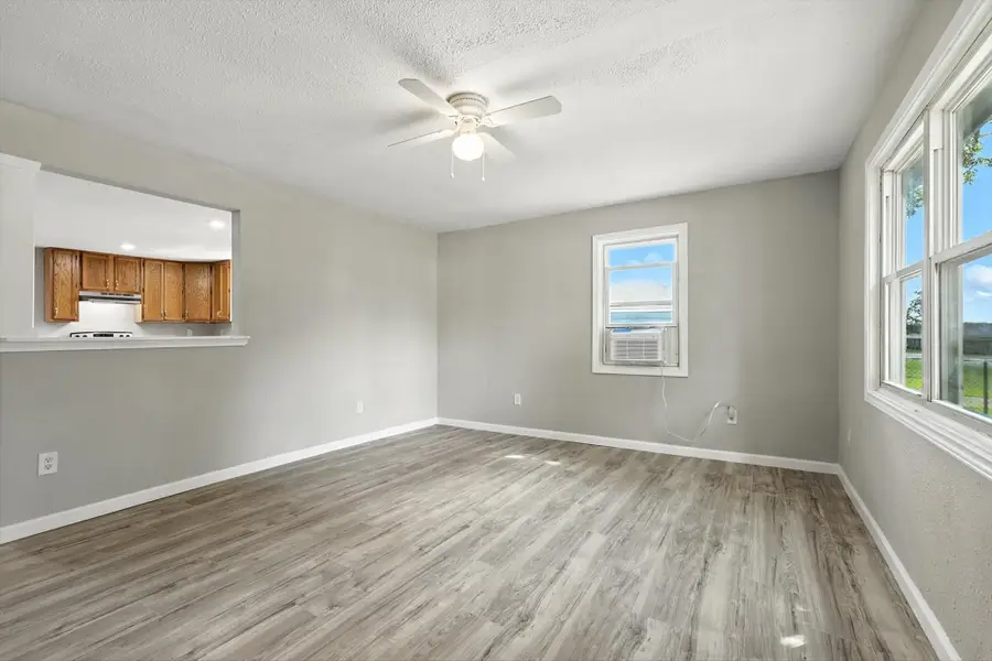 204 W Boyd Avenue, Bonham, TX 75418 - Image #3