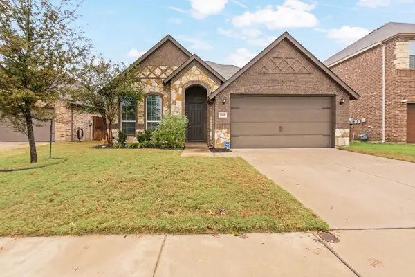 6148 Hickory Hills Lane, Fort Worth, TX 76179